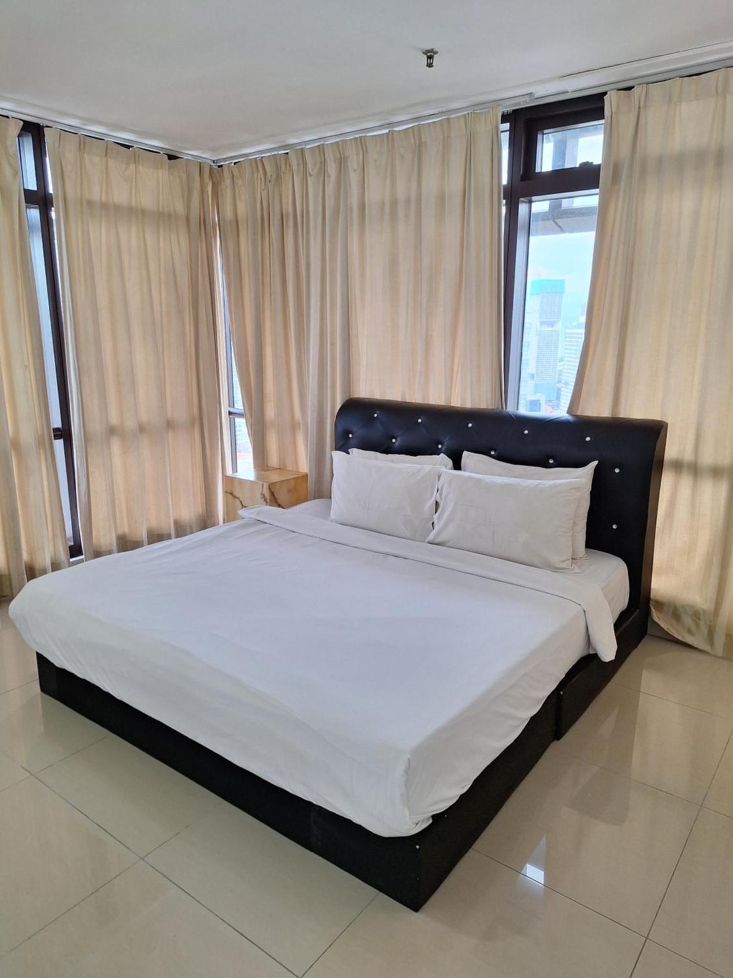 Kl Private Service Times Square Pangsapuri Kuala Lumpur